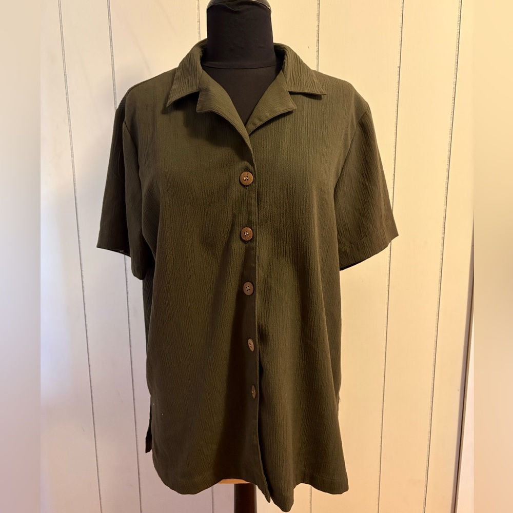 Vintage Fashion Bug Olive Green Button-Up Women's Top